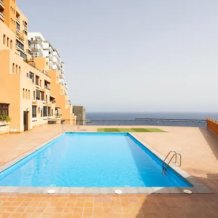 Home2book Breathtaking Ocean Views Apt, דירה